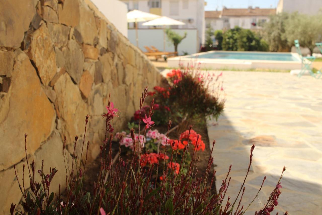 A Casa Da Cerca Hotell Almodôvar Exteriör bild